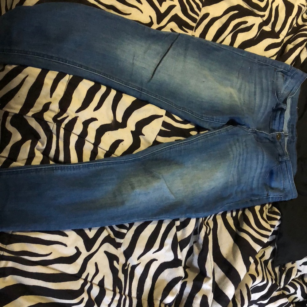 Skinny jeans